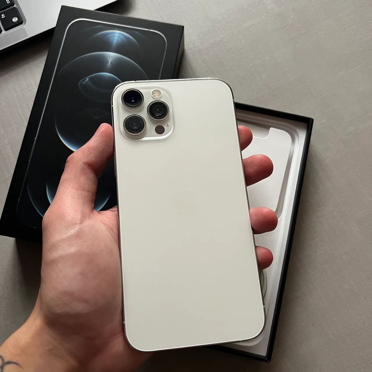 iPhone 12 Pro Max - Bolsas, malas e mochilas - Santo Antônio