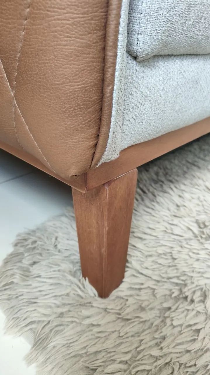 Sofá 3 lugares EXTREMAMENTE NOVO - Foto 4