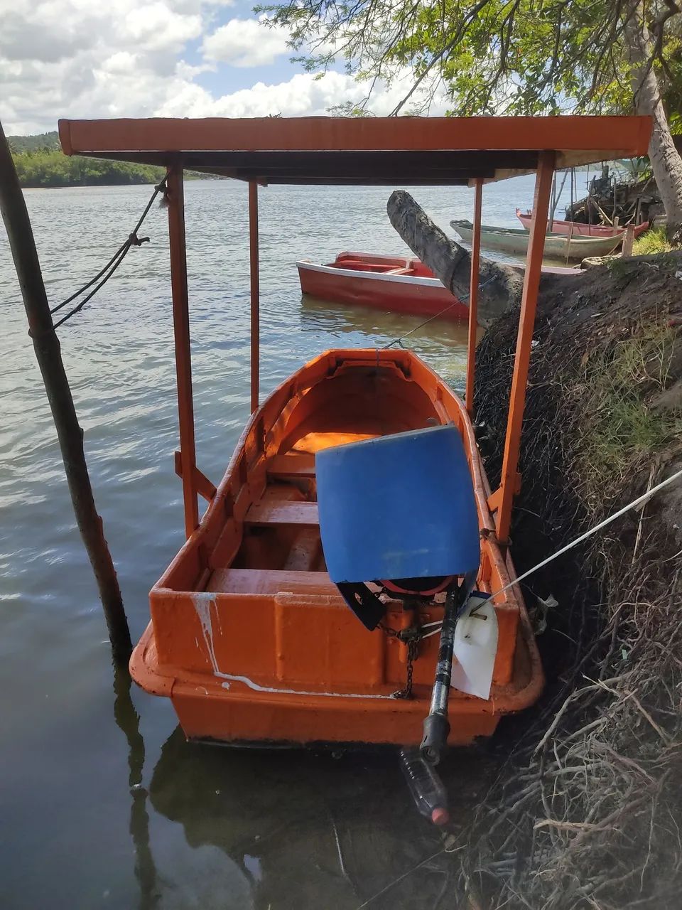 Vendo ou troco barco de fibra  - Foto 3