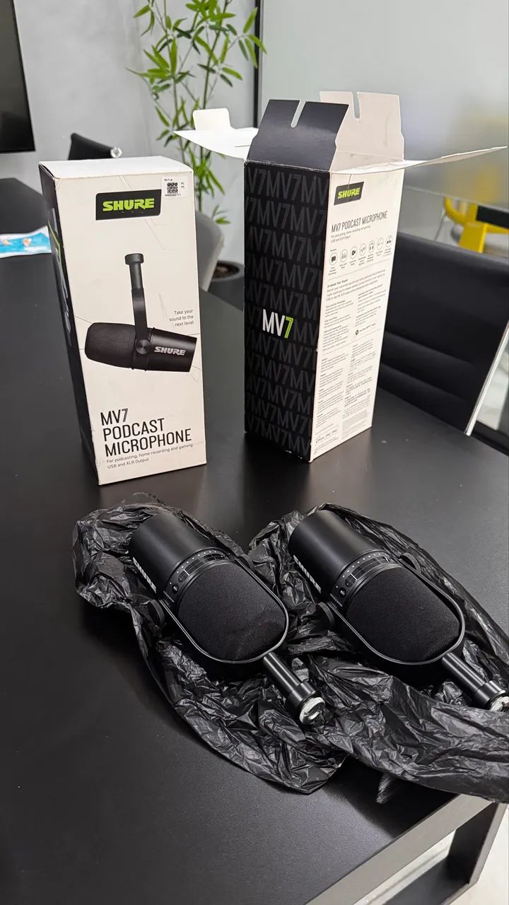 Leve 2 Pague 1 Microfone Shure MV7