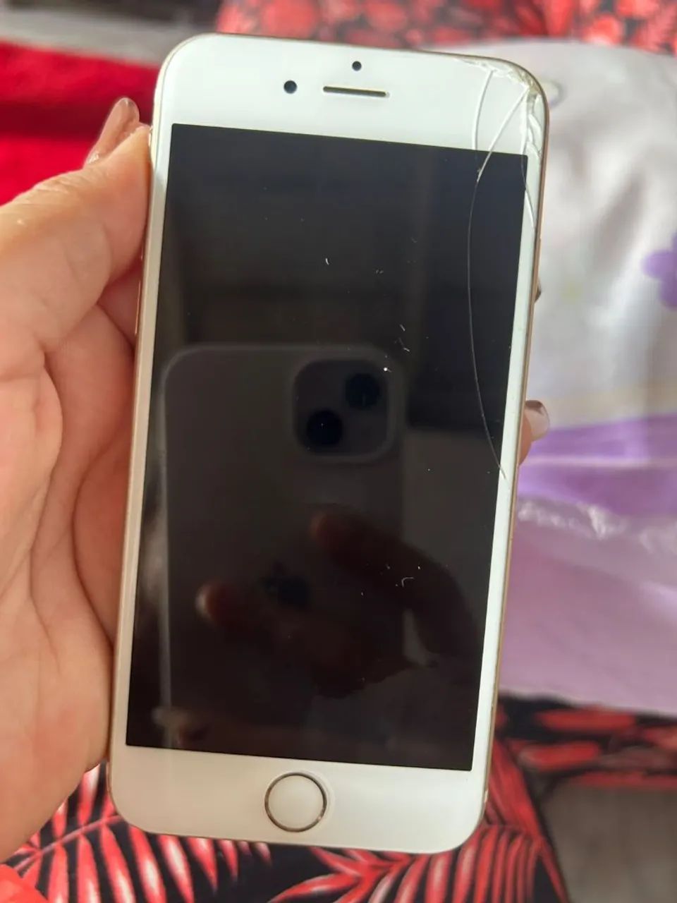 Vendo iPhone 6 plus 16 giga de memória 
