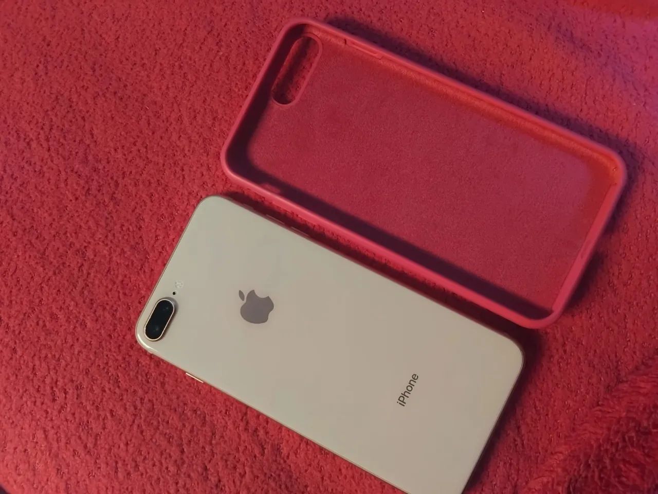 iPhone 8 Plus..