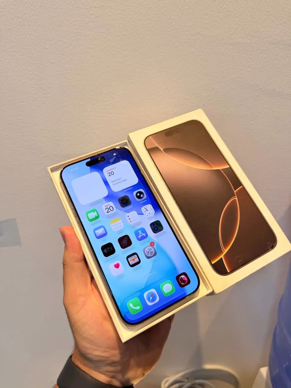 IPHONE 16 pro Max 256GB desert Com caixa 