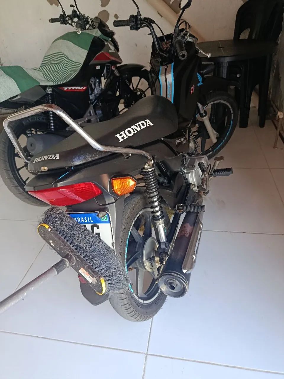 Vendo ou troco em uma 160 - Foto 3