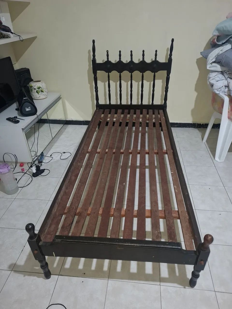 Cama de solteiro. JA TA NO MENOR PREÇO!