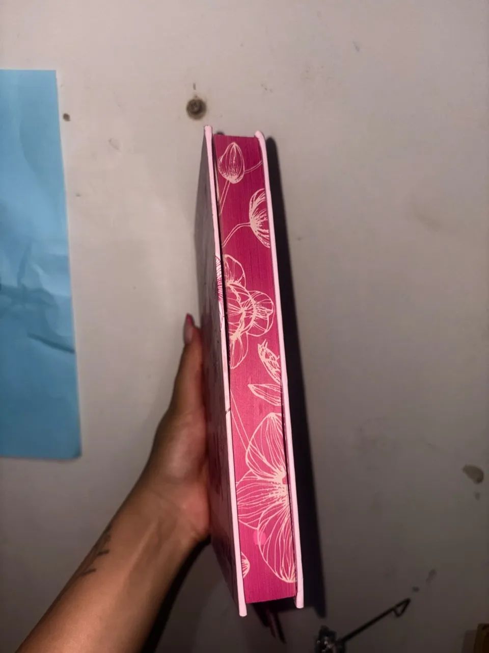 Livro é assim que acaba  - Foto 2