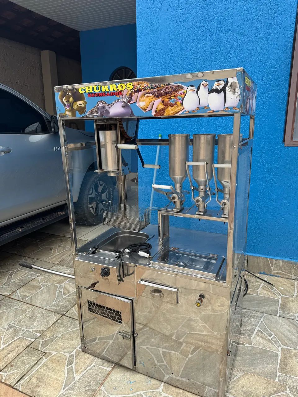 Alugo ou vendo carrinho de churros 