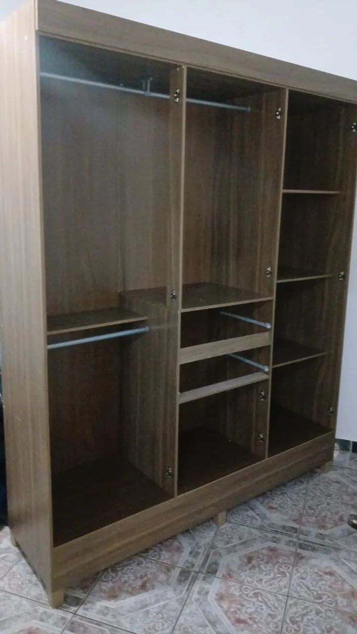 Guarda roupas 8 portas 2 gavetas - Foto 5