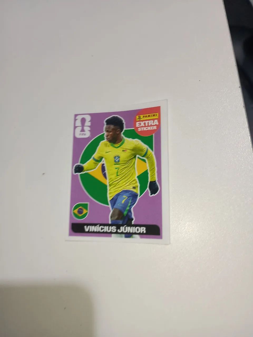 FIGURINHA LEGEND DO VINÍCIUS JÚNIOR ROXA