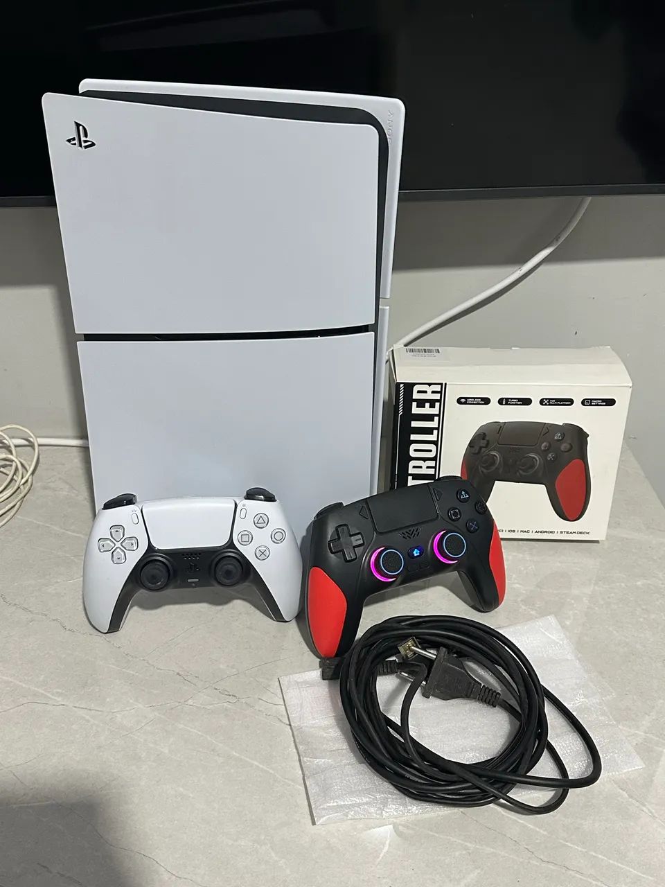PlayStation 5 com 2 controles 