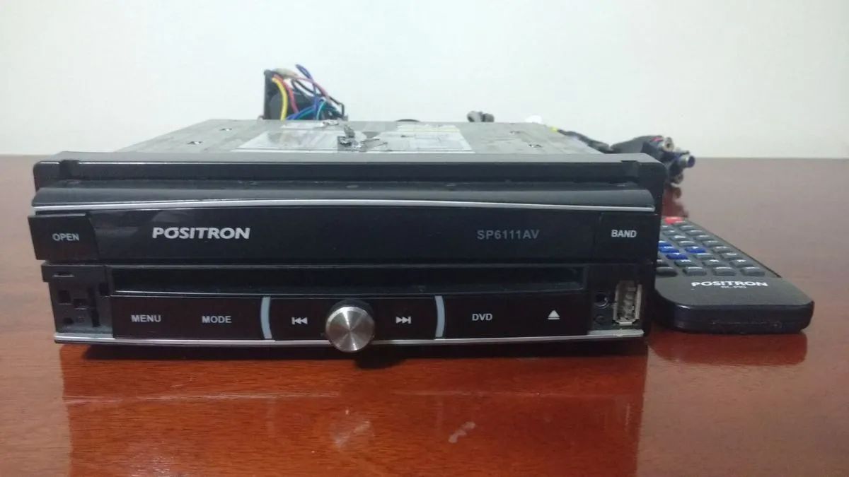 Multimídia retrátil positron