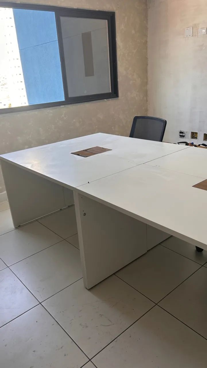 6 MESAS ESCRITÓRIO 