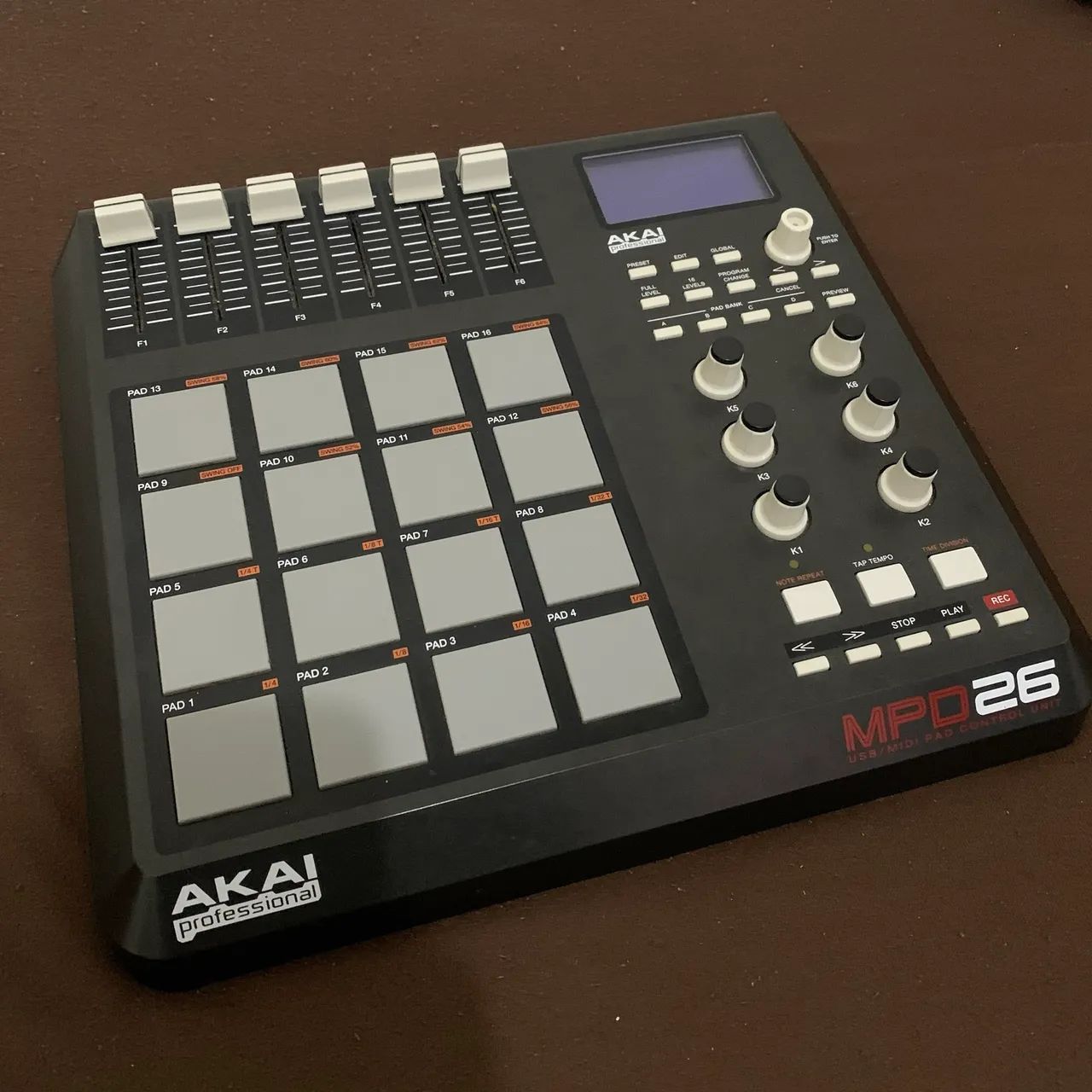Akai MPD 26 - Foto 2