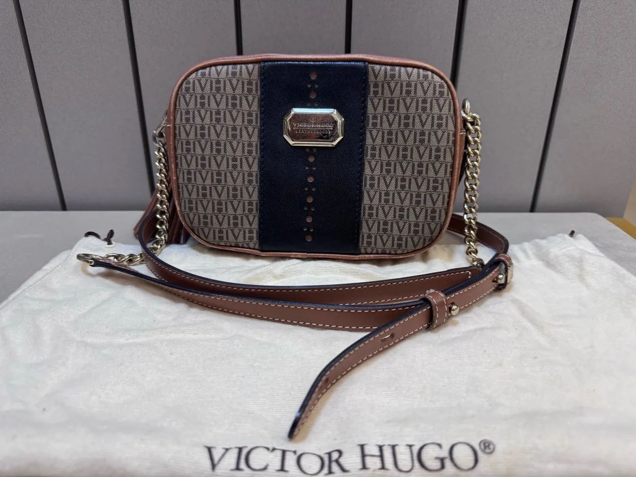 Bolsa Victor Hugo Kaia Small