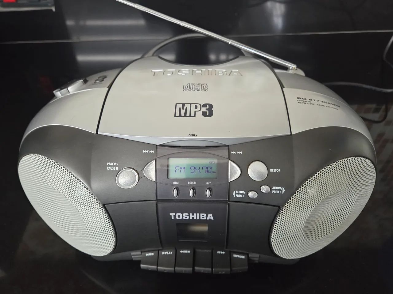Rádio Toshiba com CD Player e mp3