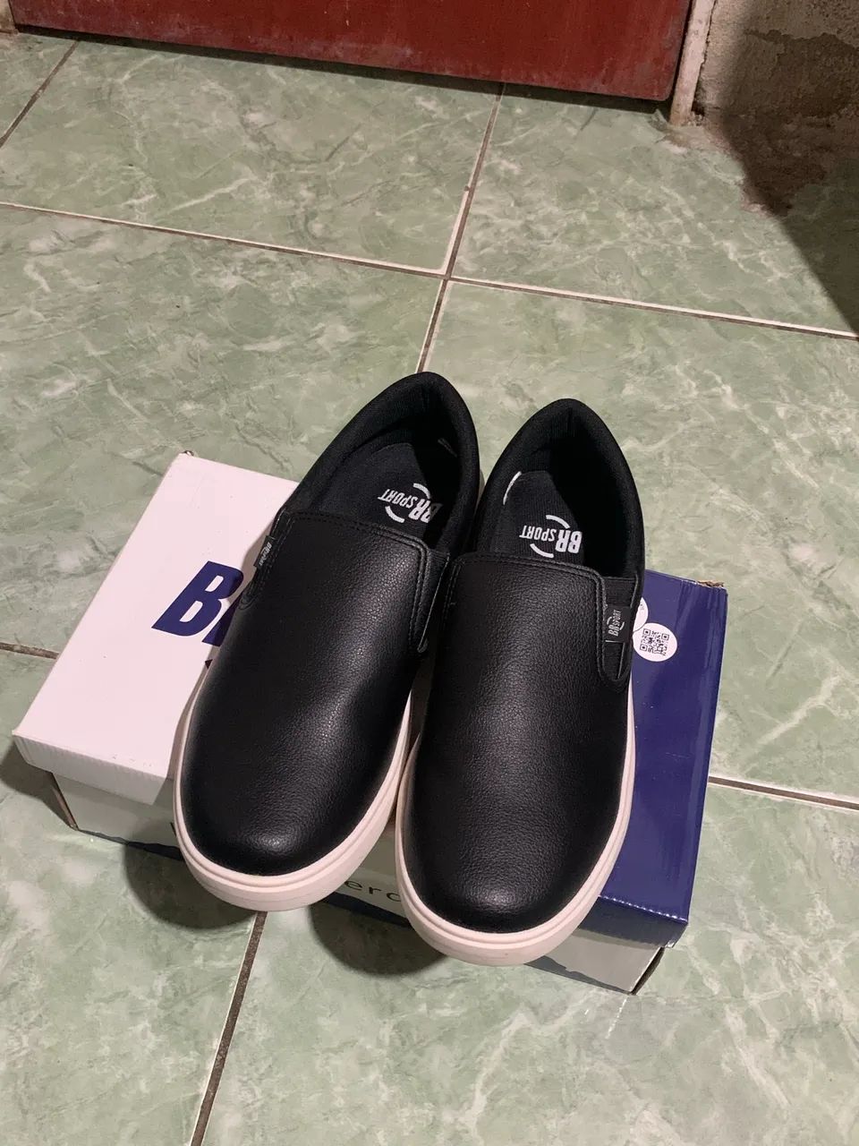 SAPATO SPORT PRETO - N° 41 - Foto 2