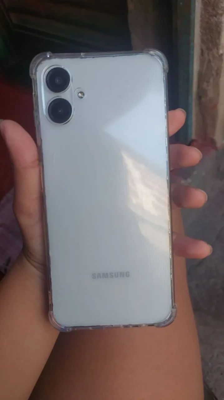 Vendo celular usado bem conservado A06 - Foto 2