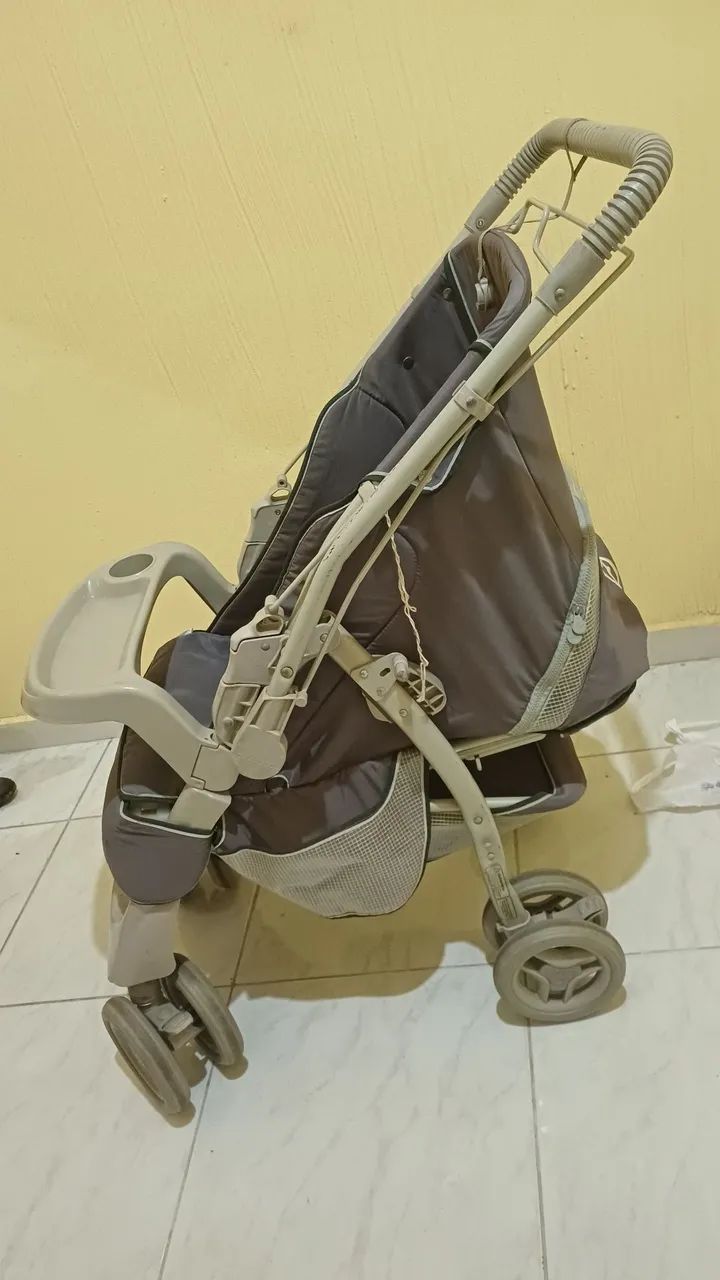 Carrinho de passeio para bebê  - Foto 2