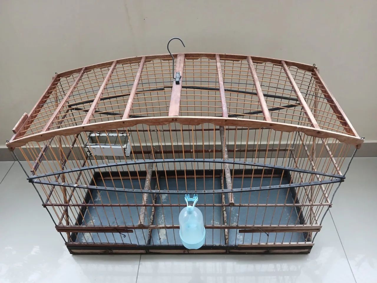 Gaiola grande para pássaros tamanho 72x32x50