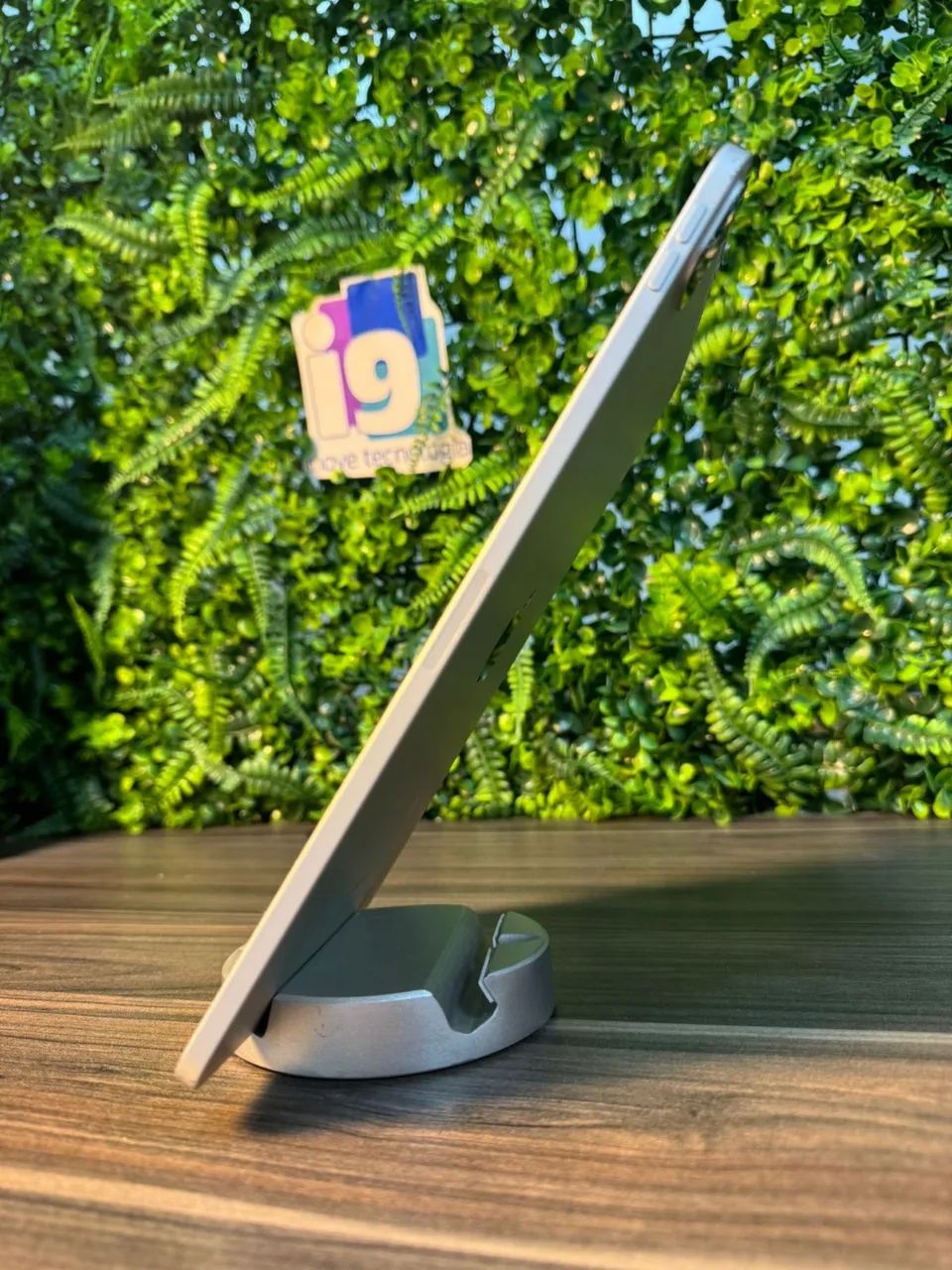 iPad Pro 4a geração  Wi-Fi Chip M2 128GB Cor Silver  - Foto 5
