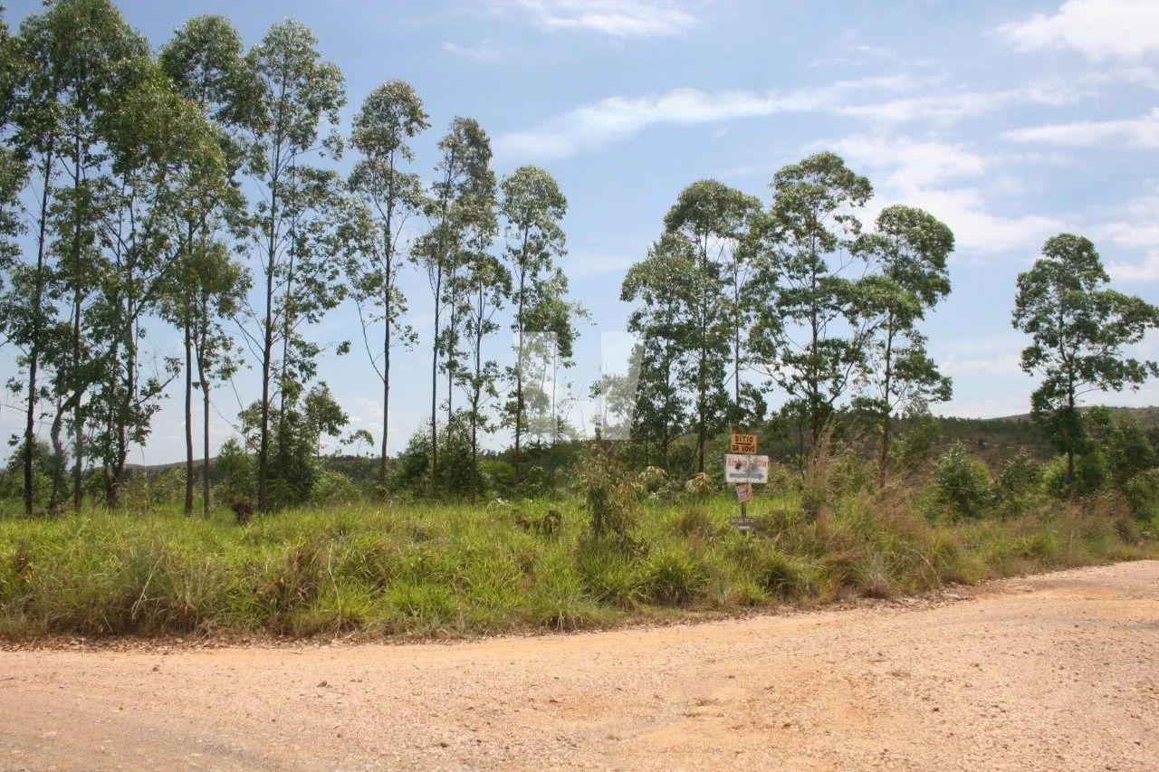 Chacara com 1,5 hectares a 85 km de BH