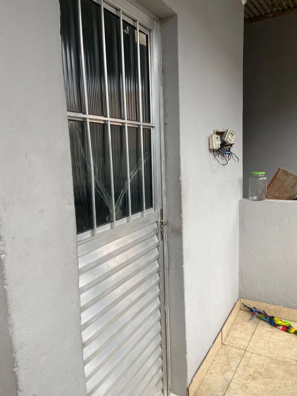 Prédio com 6 apartamentos mais 1 sobrado muito barato - Foto 4
