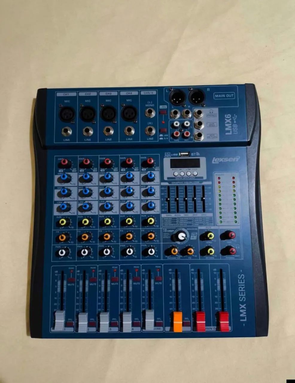 Mesa de Som LEXEN LMX6