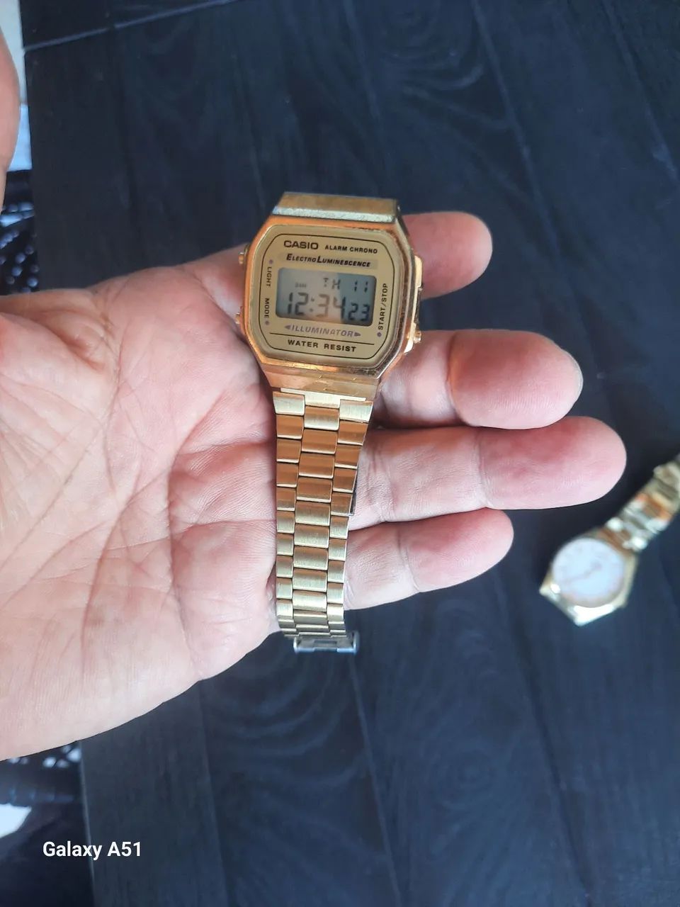 Relógio Casio unisex dourado illuminator - Foto 5