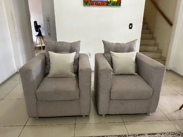 POLTRONAS QUADRADAS