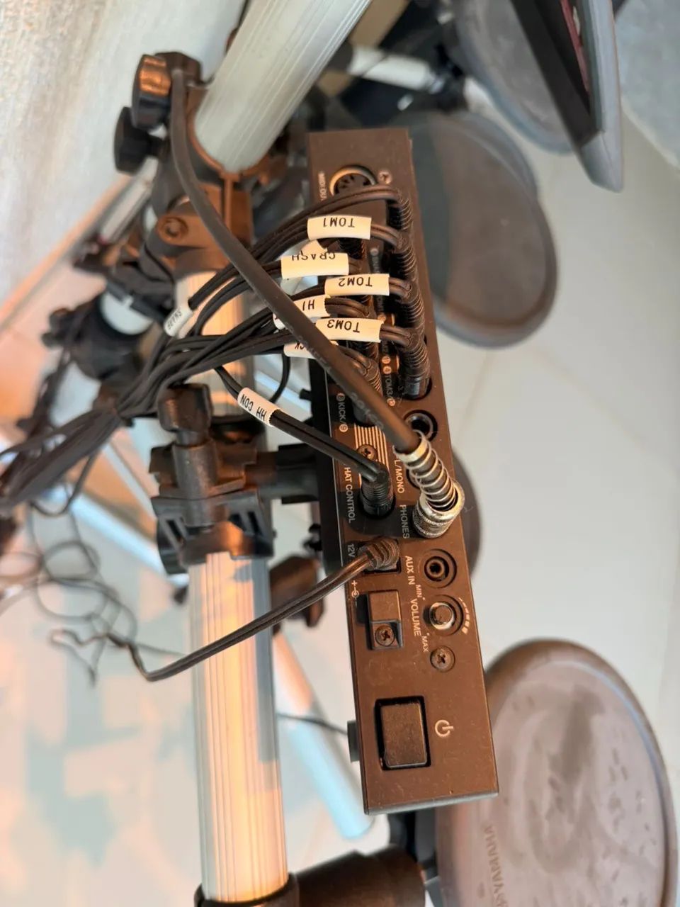 Yamaha DTX 500 + Som  - Foto 3