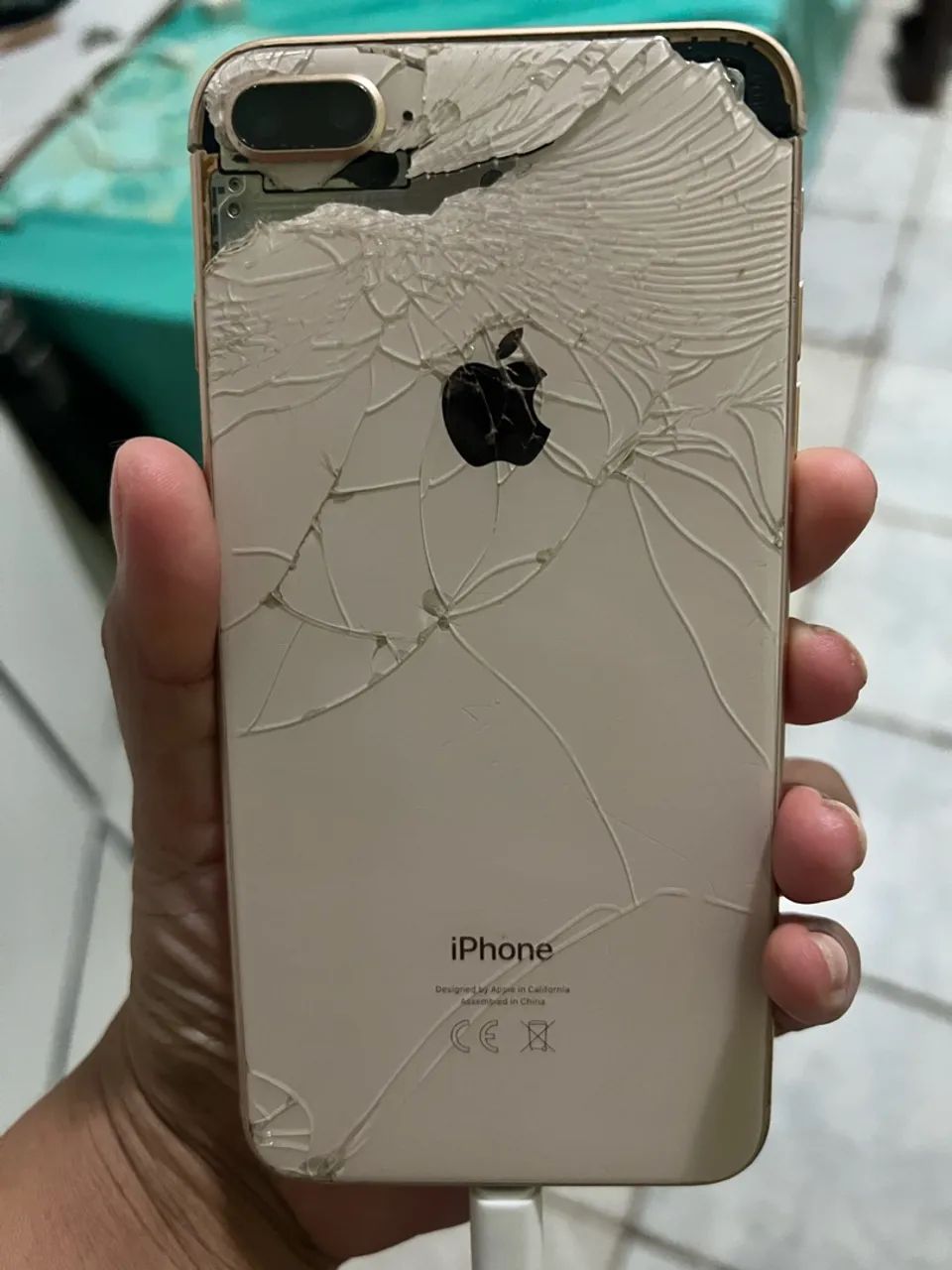 Vendo iphone plus para conserto - Foto 2