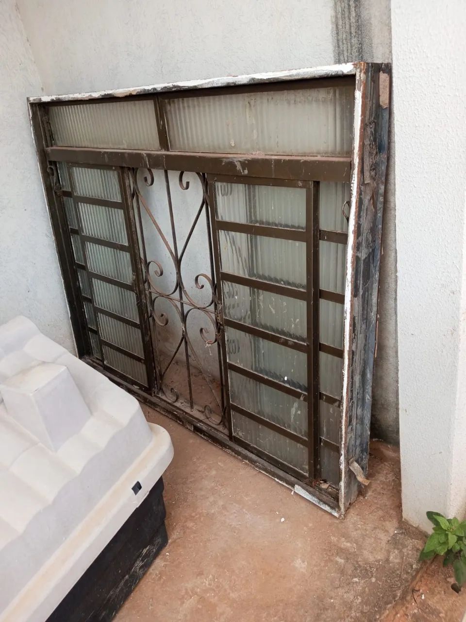 Vende se janela 65204101365506120