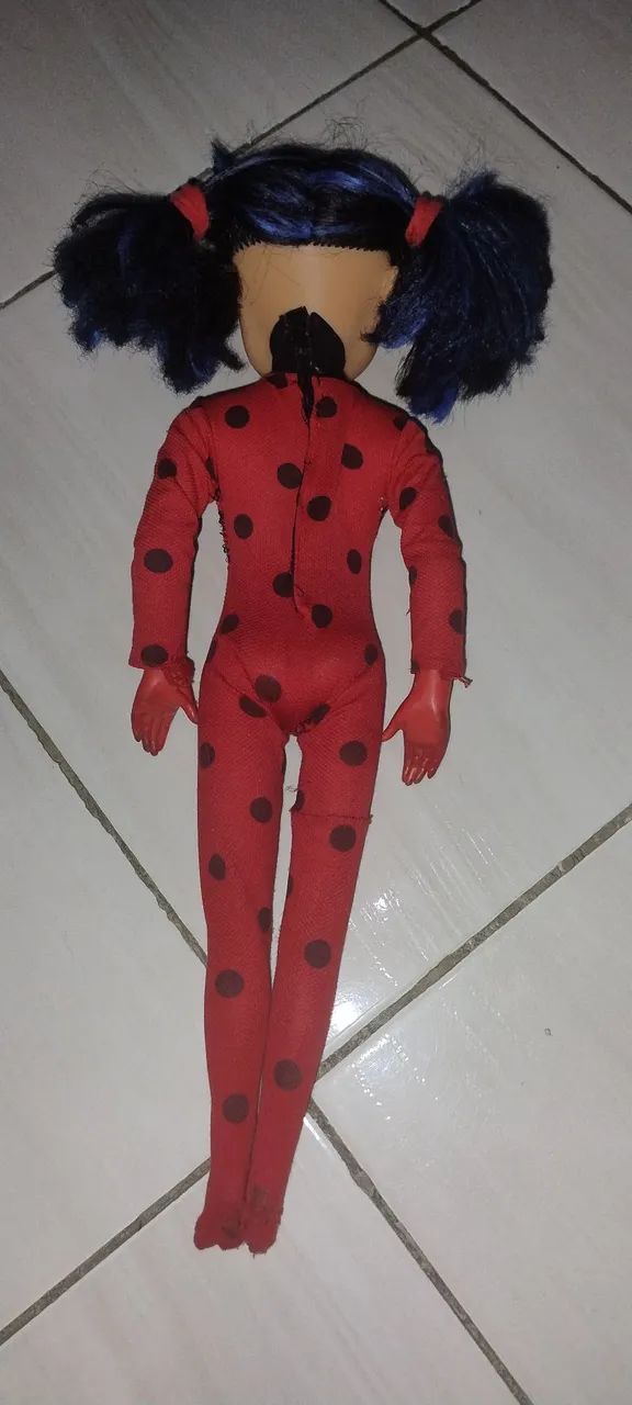 Boneca ladybug miraculous antiga com avaria barata - Foto 2