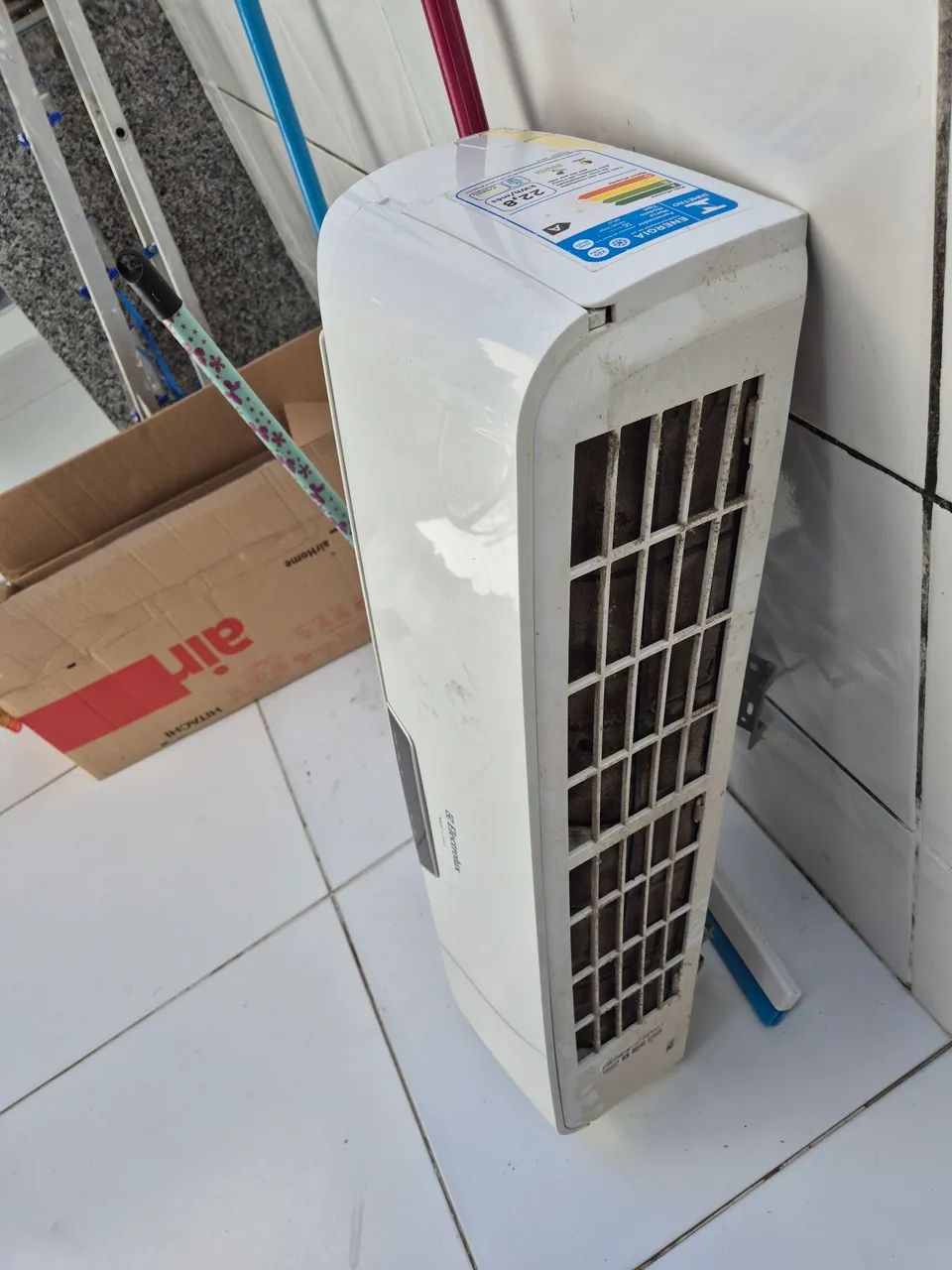 EVAPORADORA split Eletrolux 12000 BTUs ( controle + evaporadora) - Foto 5
