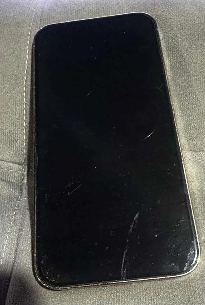 Cel Ifone 13 pro Max - Foto 2
