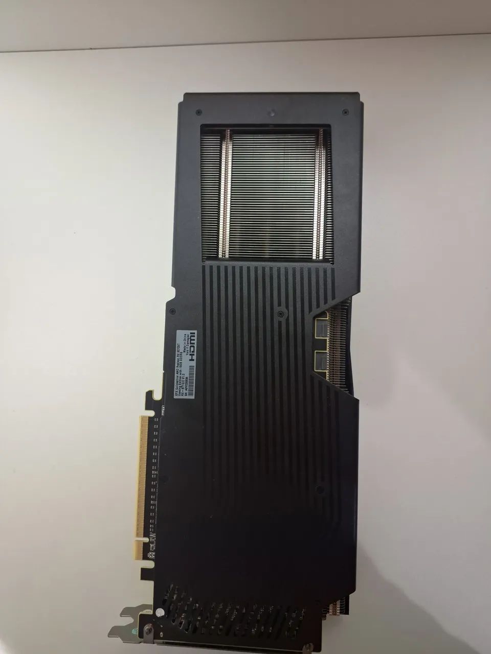 RX 9070 XT XFX Quicksilver Magnetic Air - Foto 6