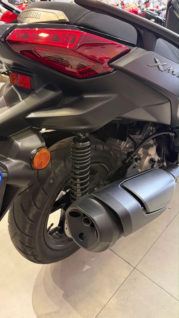 YAMAHA XMAX CONNECTED 300 - Foto 5