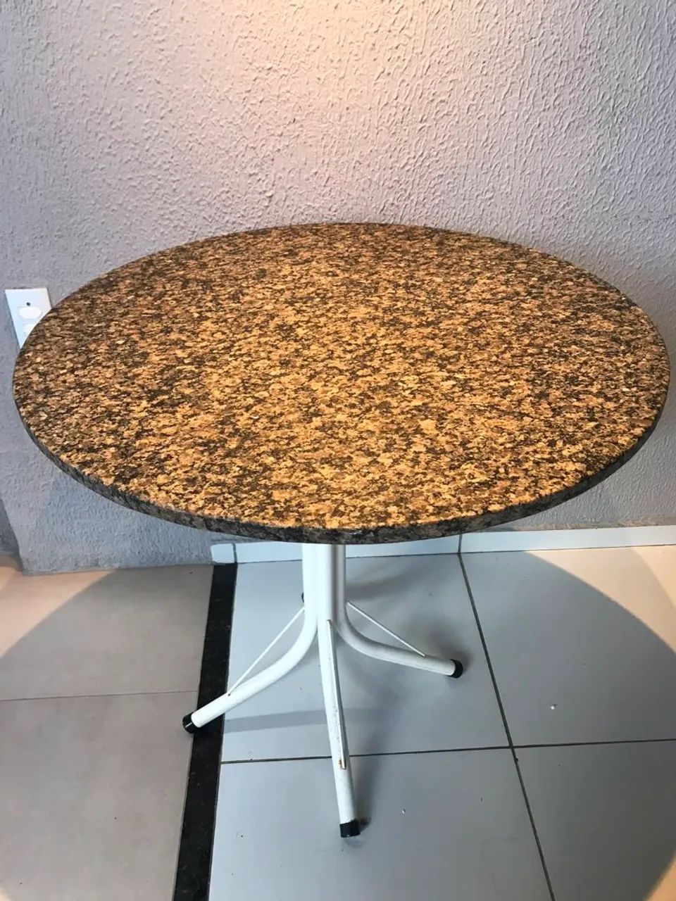 Mesa de mármore redonda 