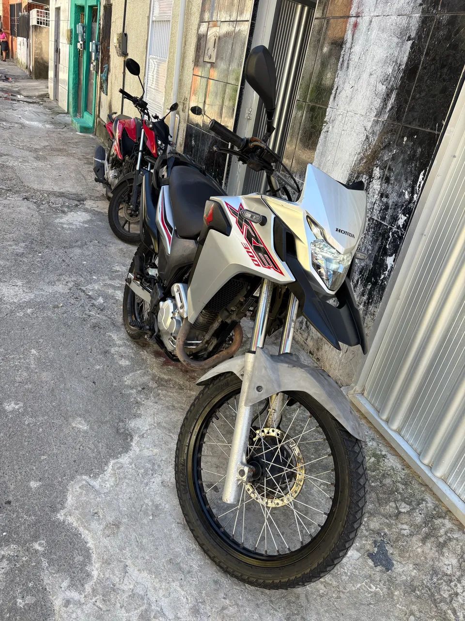 Xre300 2021  - Foto 2
