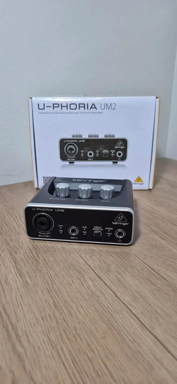 Interface de Áudio Behringer UM2 - Foto 4