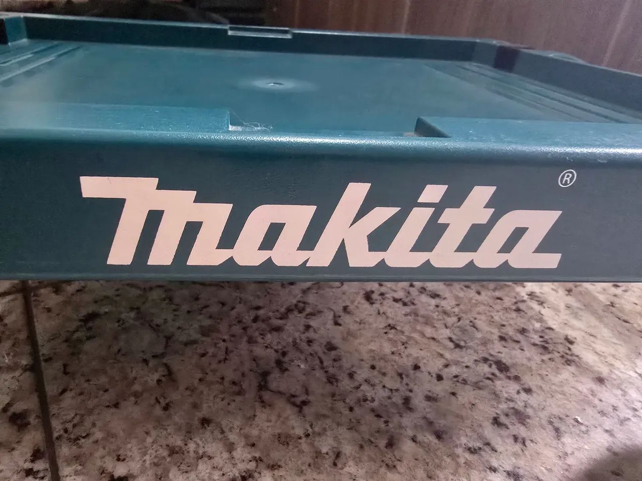 Carrinho para caixa Makita Makpac 4 Rodas P-83886 - Foto 2