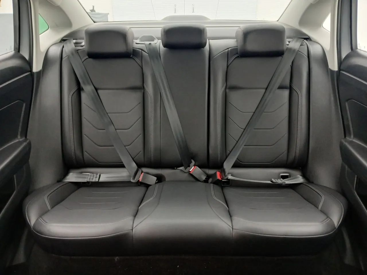 Volkswagen Virtus TSI 1.0 Flex 12V 4p Aut., foto 18 de 18