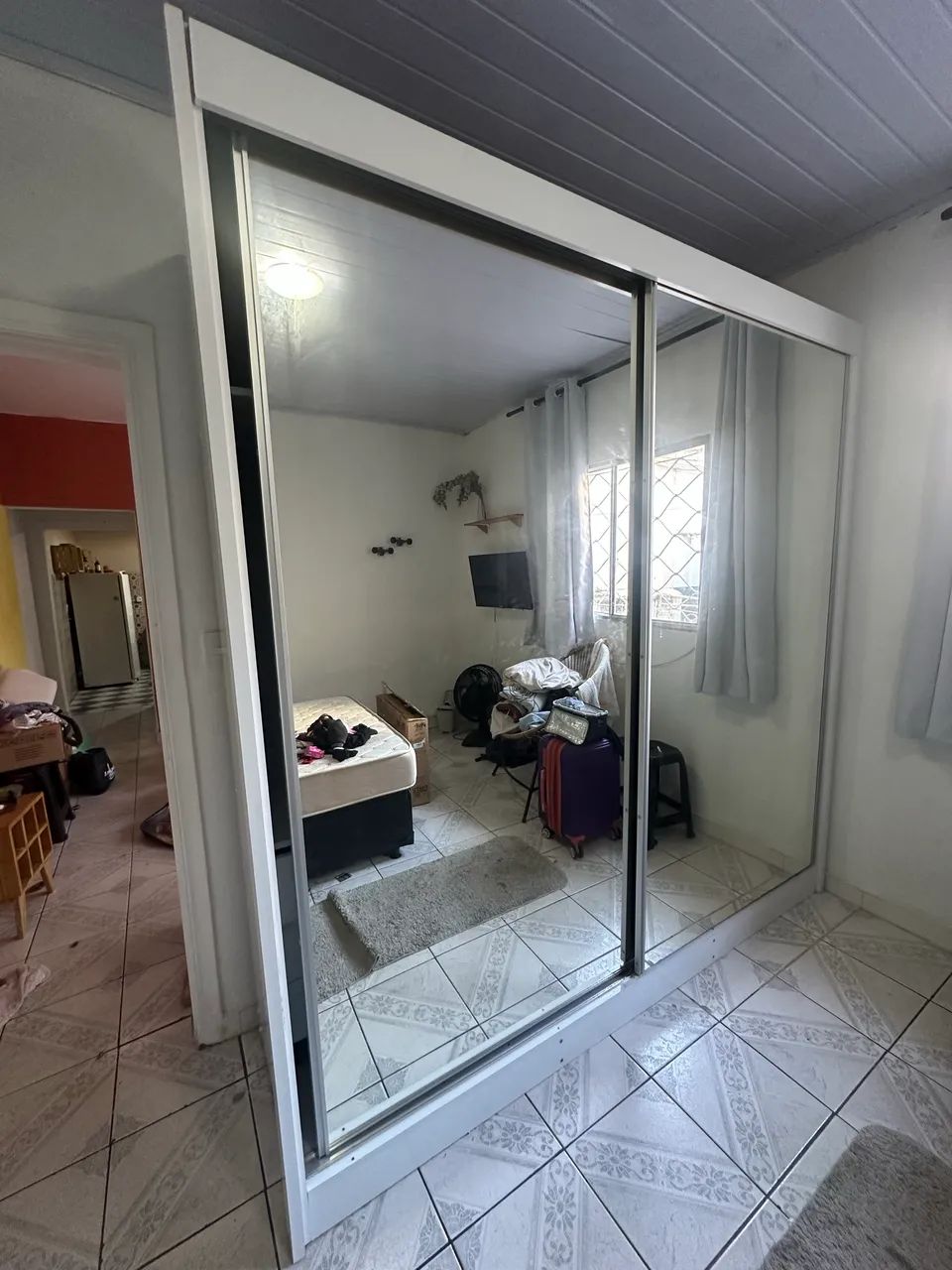 Guarda Roupa Casal 2 portas com Espelho Interiço