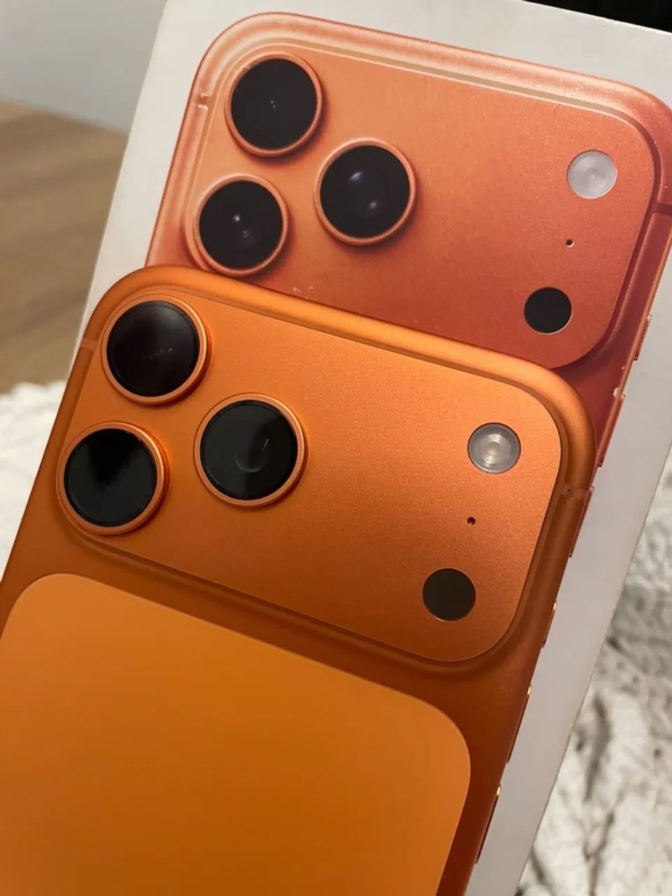 iPhone 17 pro Max  laranja  - Foto 2