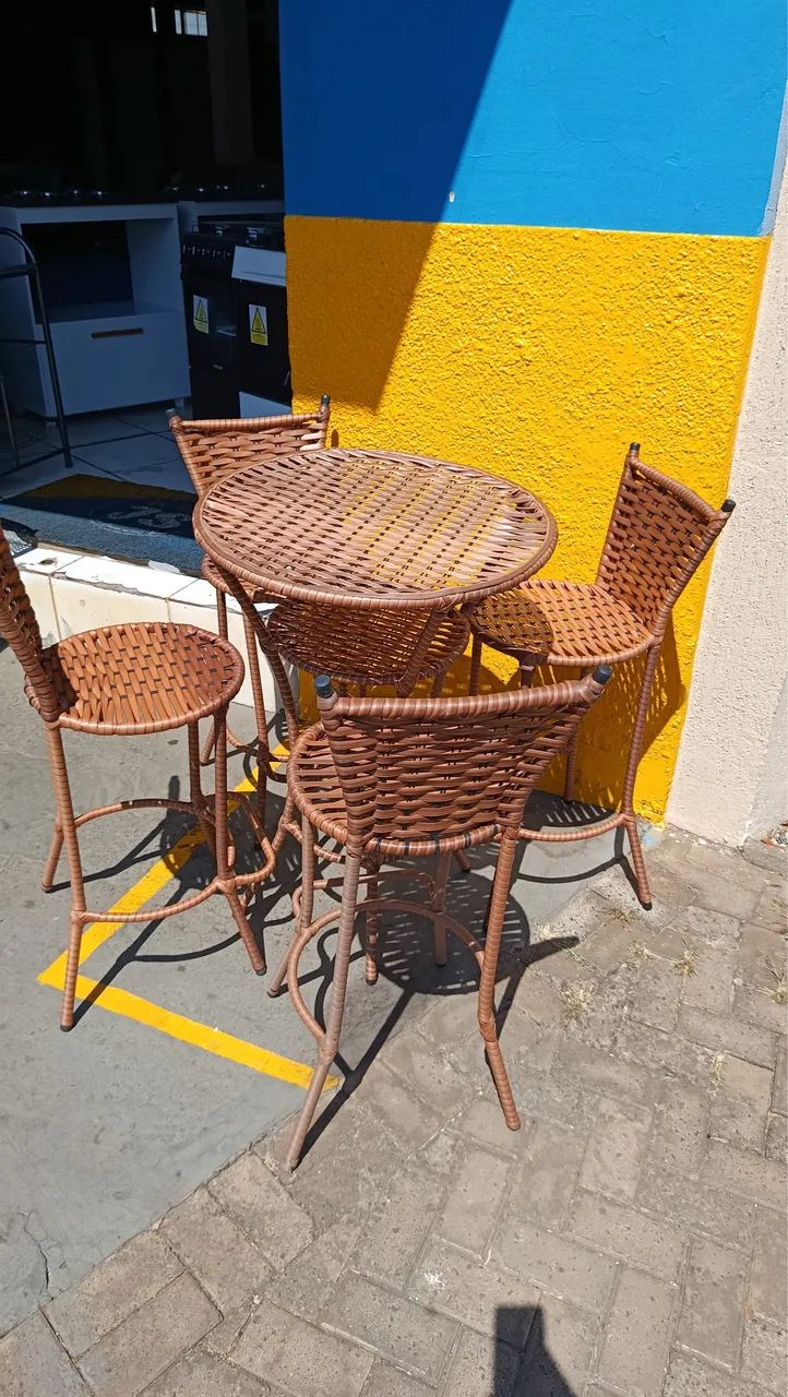 BISTRÔ COM 4 BANQUETAS  - Foto 3