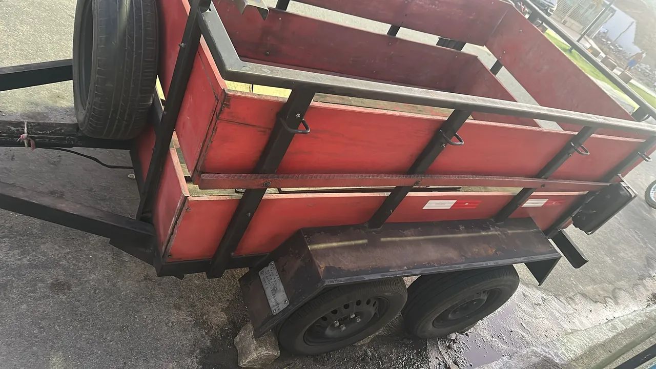 Carrocinha 2 eixos emplacado e com freio - Foto 3