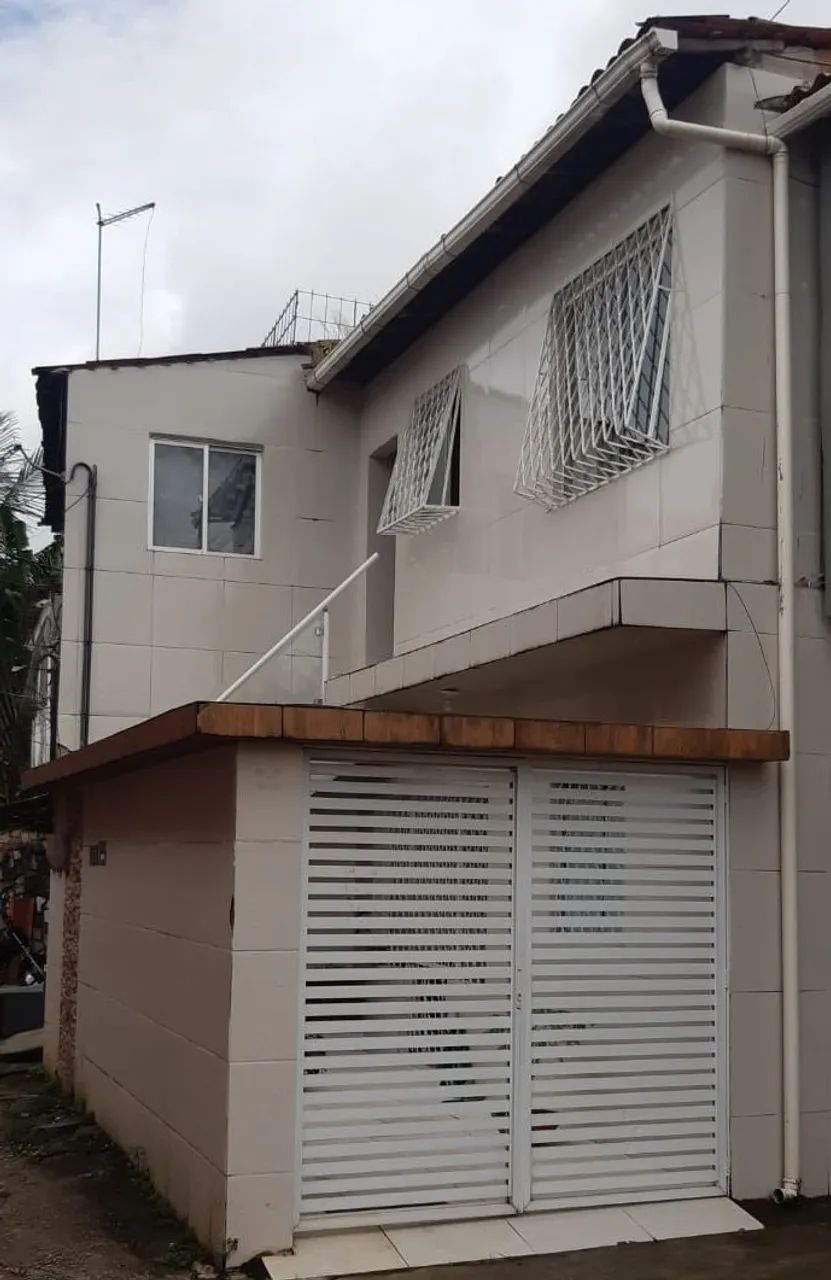 Alugo casa no térreo 