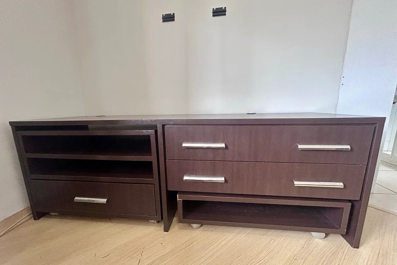 Rack para Sala com 3 Gavetas e Módulo Móvel (Mesa de Centro) - Usado  - Foto 3