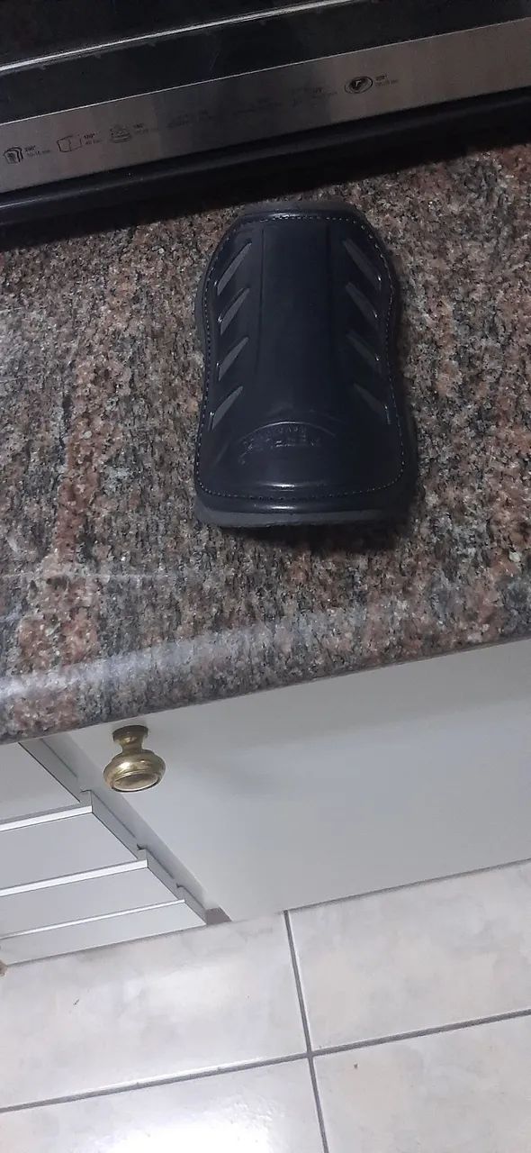 Vendo um par de caneleira  - Foto 3