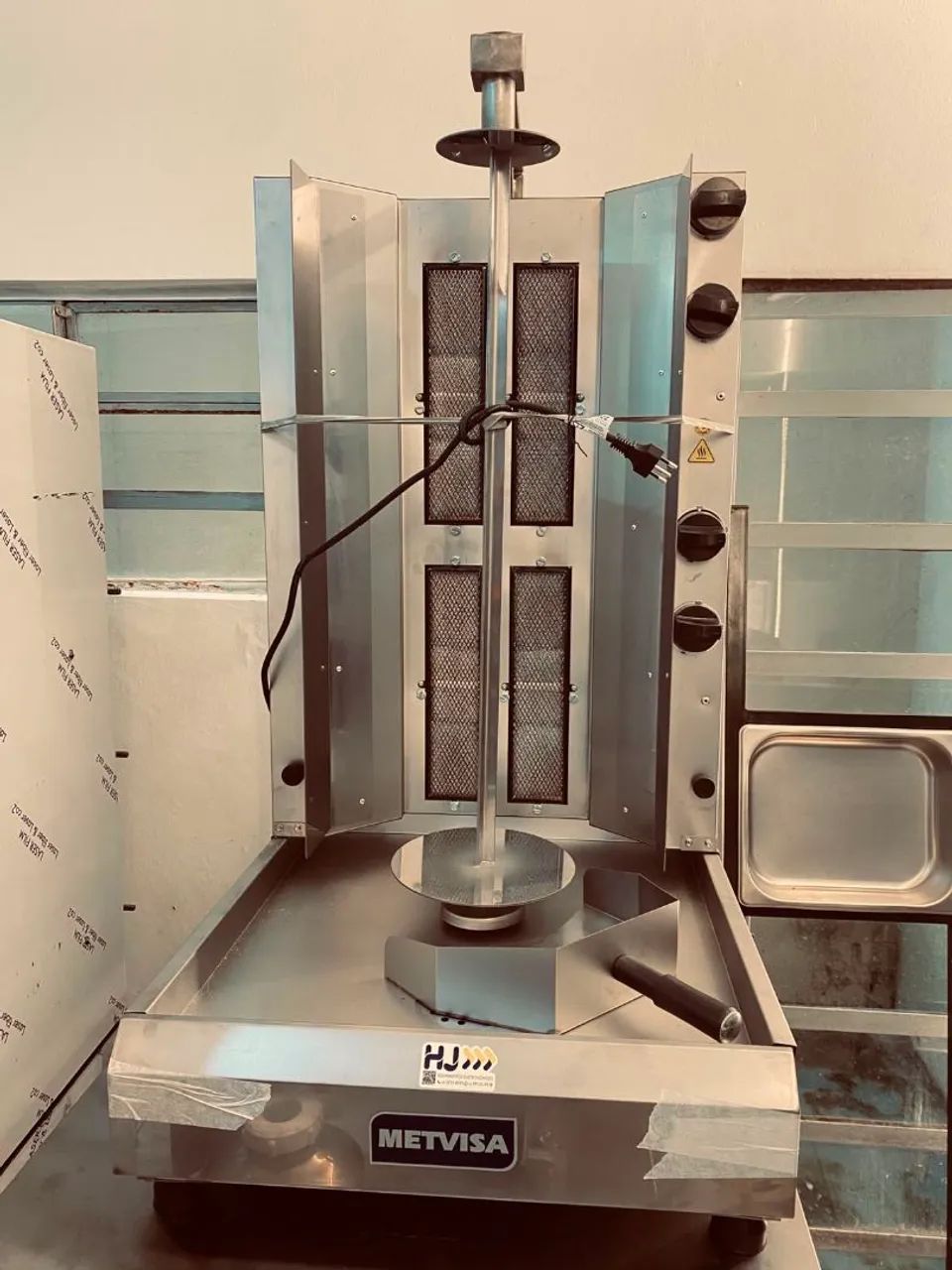 NZ. Máquina churrasco grego 4 queimadores METVISA 